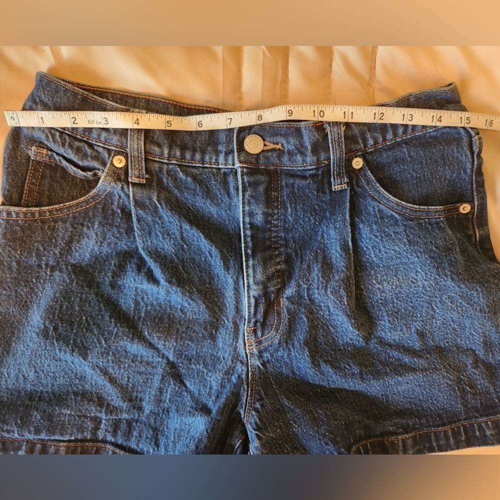 Banana Republic Blue Jean Shorts  Pleated Relaxed Fit - Picture 7 of 10